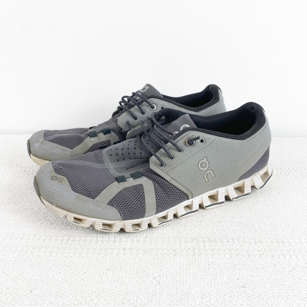 ON CLOUD On Running shoes Womens size 9.5